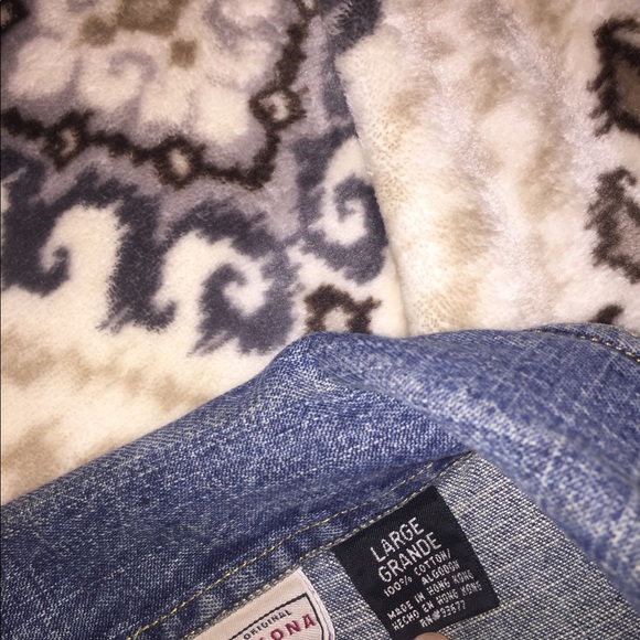 Jean jacket - Picture 3 of 3